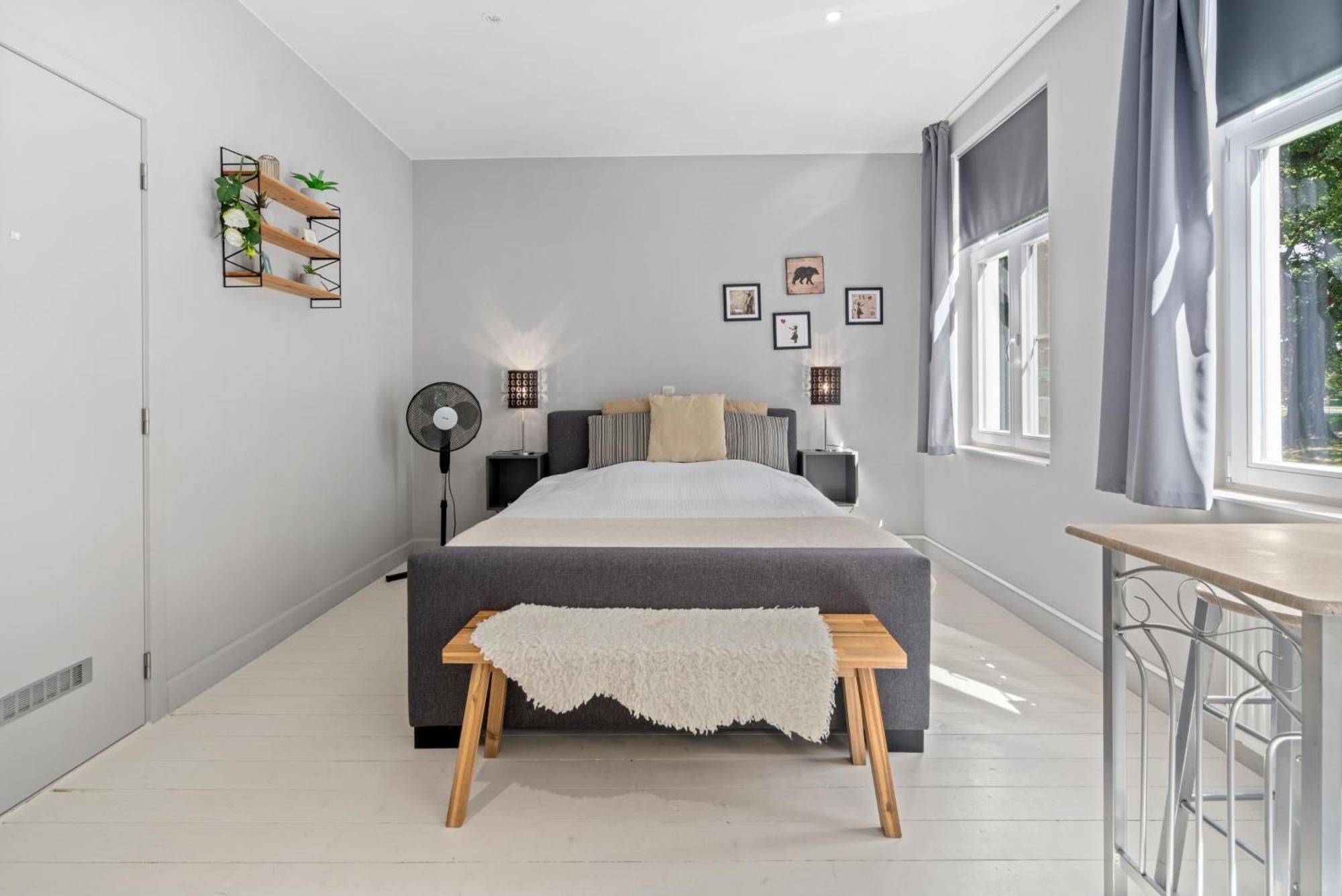 ברוז' Spacious Guest Suites Near Historic Market - 5 Min Walk מראה חיצוני תמונה